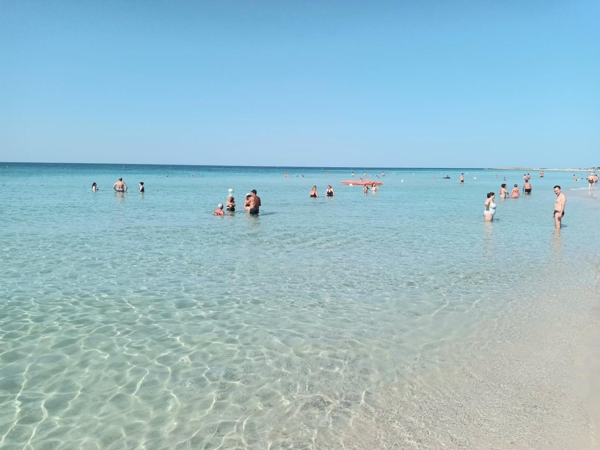 50M Dal Mare Caraibico Lejlighed Lido Marini Eksteriør billede